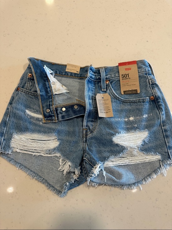 Levi's Pants - NWT Levi’s 501 High Rise Jean Shorts Size 25